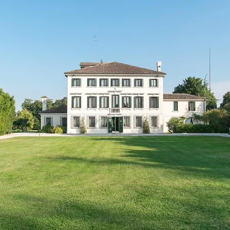 Domenica Relais Bed & Breakfast *