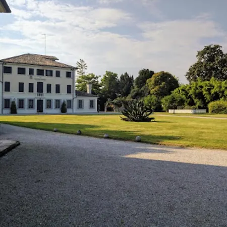 Domenica Relais Bed & Breakfast *